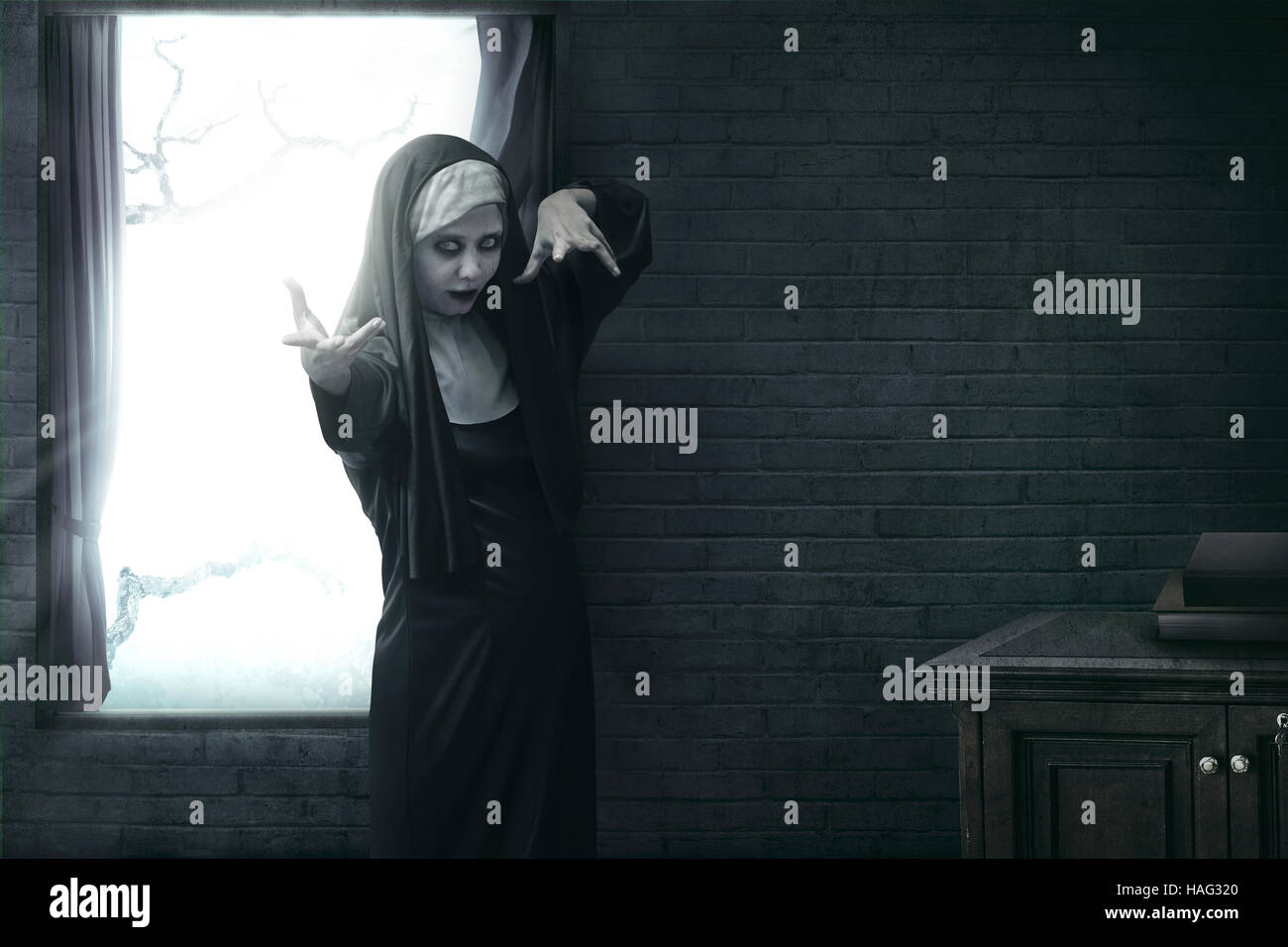 Scary diavolo nun per halloween Concetto di immagine Foto Stock
