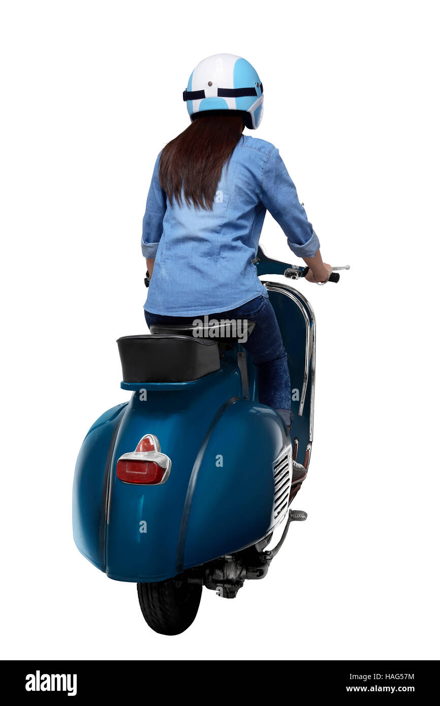 Giovane donna asiatica che indossa il casco seduto su un vecchio scooter,  isolati su sfondo bianco Foto stock - Alamy