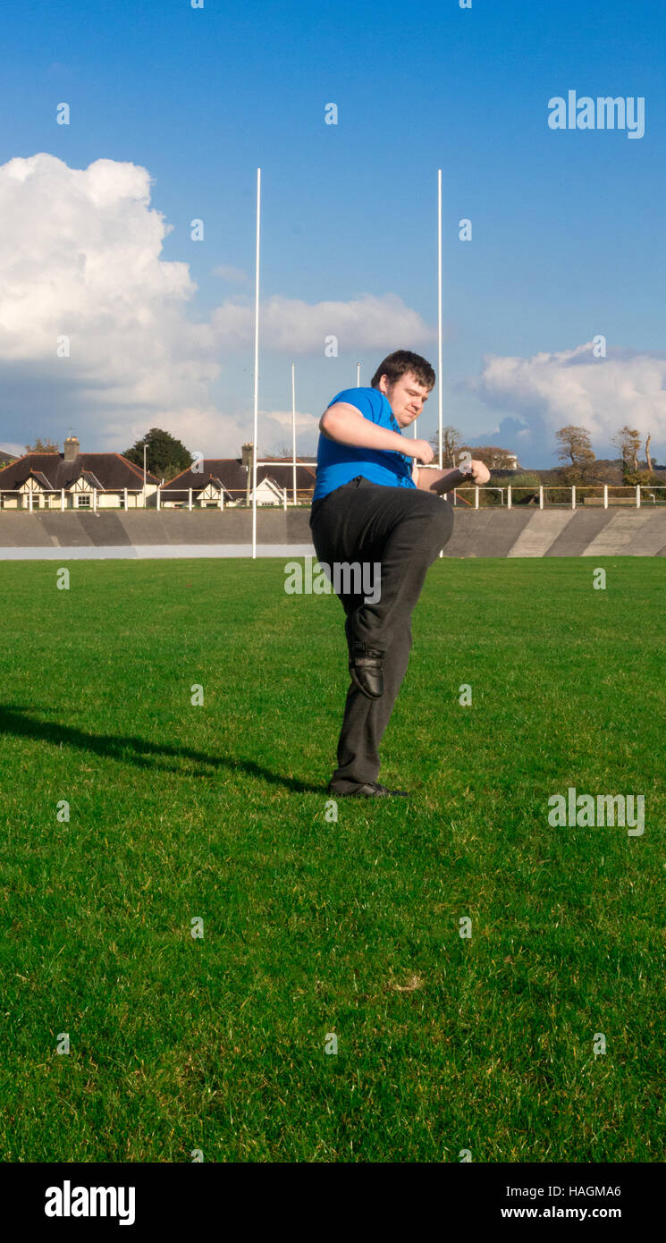 Arti marziali posizione in campo da rugby, Carmarthen Park. Foto Stock