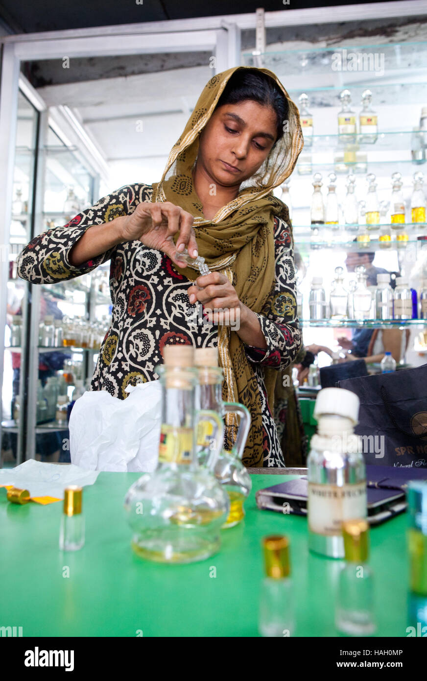 Profumo e olio aromatico shop in Cochin, India. Foto Stock