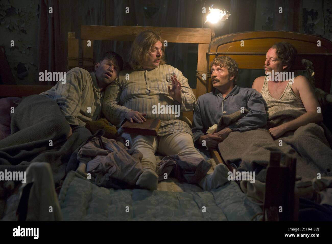 Gli uomini e il pollo Maend & hons Anno : 2015 Danemark / Germania Direttore : Anders Thomas Jensen Nikolaj Lie Kaas, Nicolas Bro, Mads Mikkelsen, Soren Malling Foto Stock