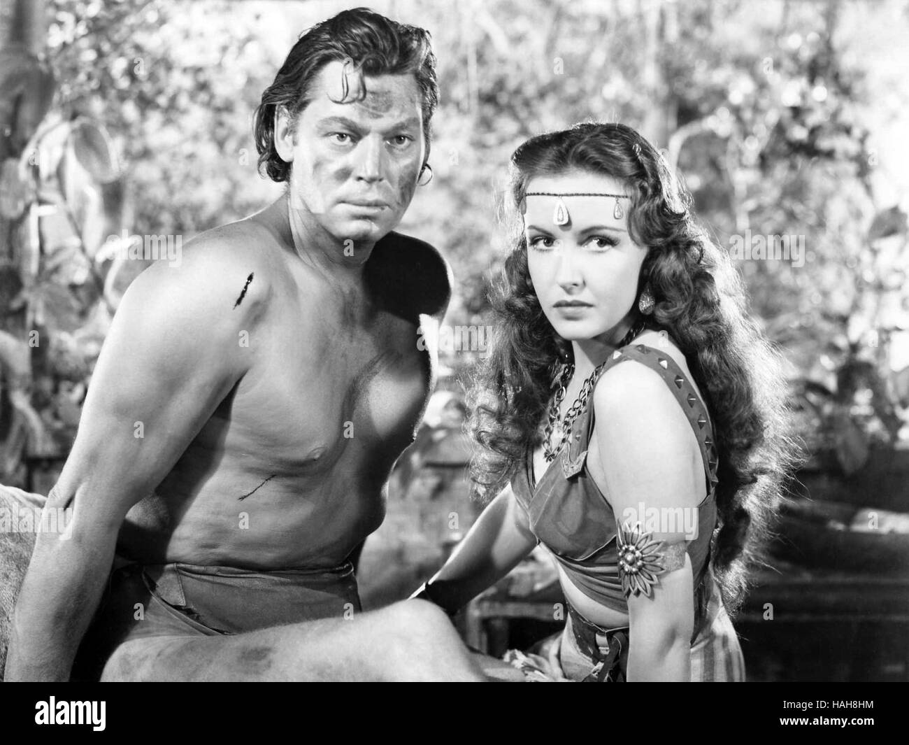 Tarzan trionfa Anno : 1943 USA Direttore : Wilhelm Thiele Johnny Weissmuller, Frances Gifford Foto Stock