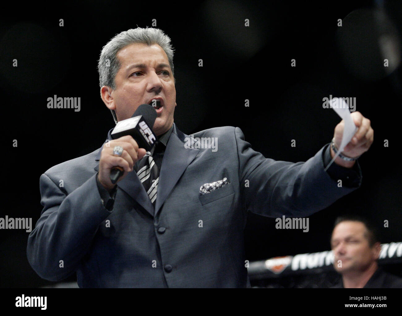 Bruce Buffer durante UFC 100 al Mandalay Bay Events Centre sulla luglio 11, 2009 a Las Vegas, Nevada. Francesco Specker Foto Stock