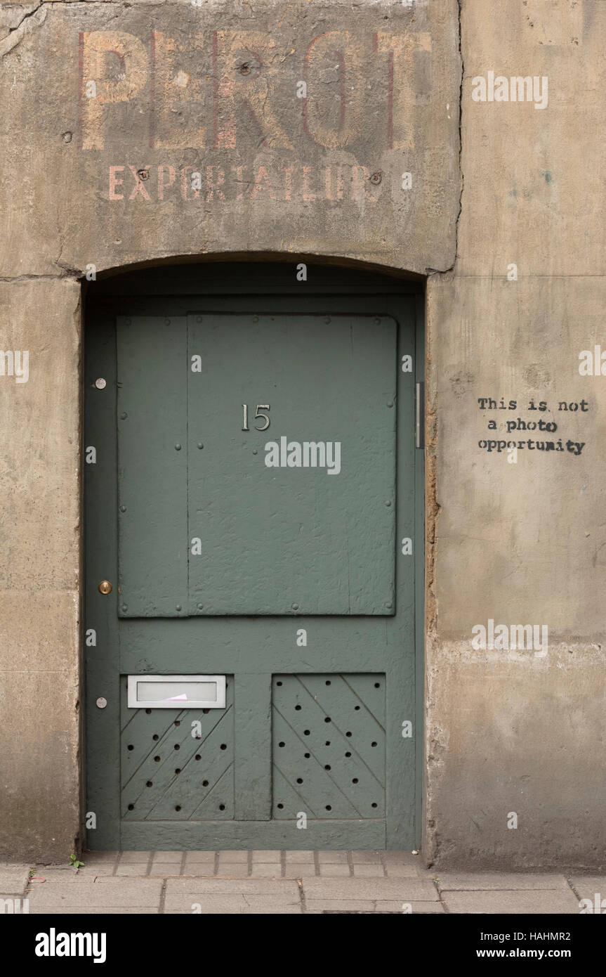 " Non si tratta di una opportunità fotografica" stencil dall'artista di strada 'Banksy', Park Street, SE1, Londra, Gran Bretagna. Foto Stock