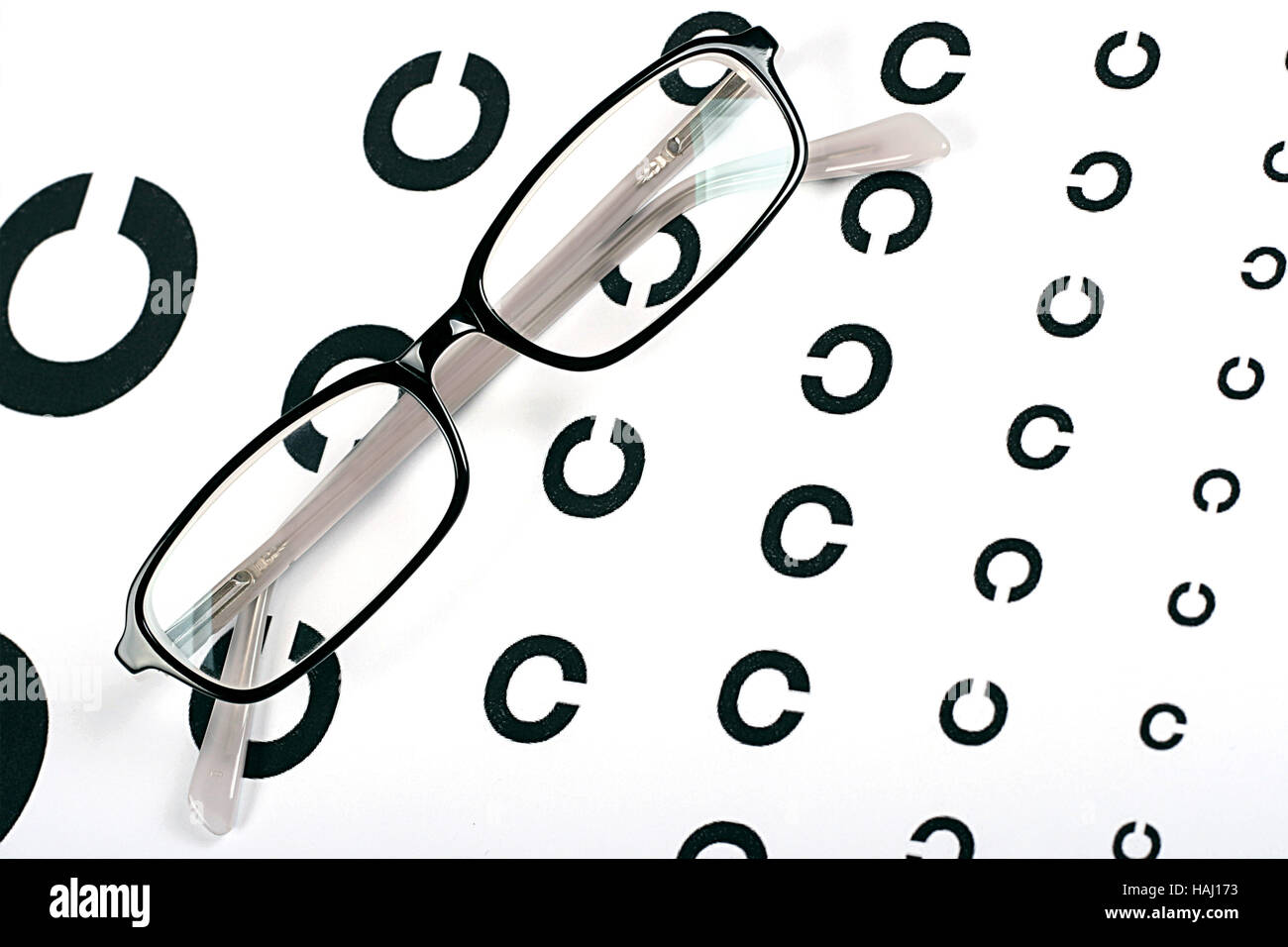 Occhiali di nero su un occhio vista tabella di dati di prova Foto Stock