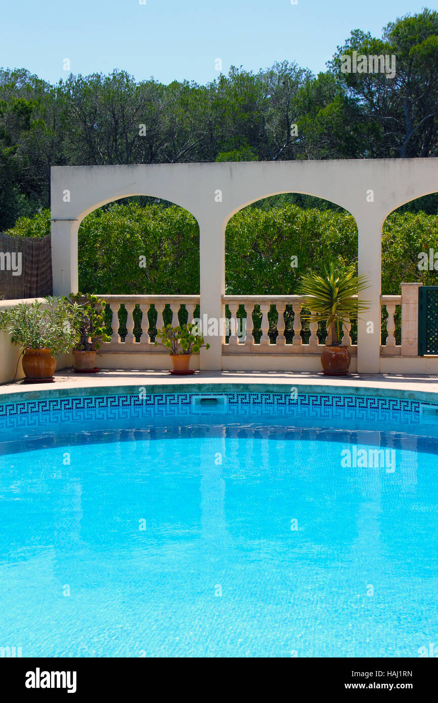 Appartamenti di lusso con piscina e terrazza Foto Stock