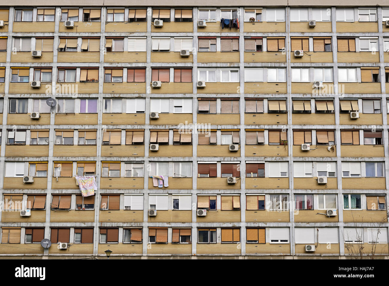 Stile comunista Blocco di appartamenti, Belgrado, Serbia. Foto Stock