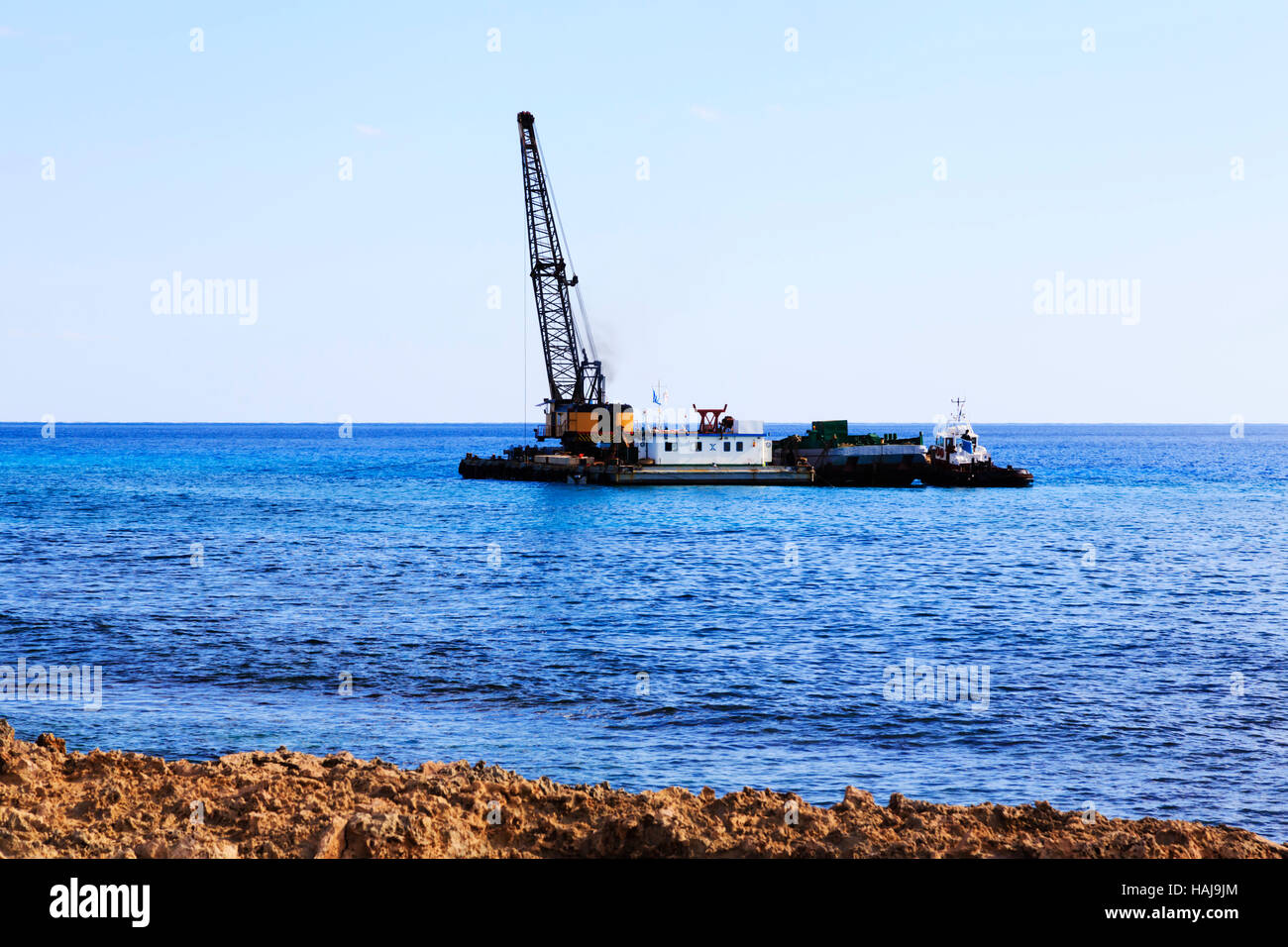 La costruzione di un nuovo porto turistico al largo da Agia Thekla cappella, Larnaca, Cipro Foto Stock