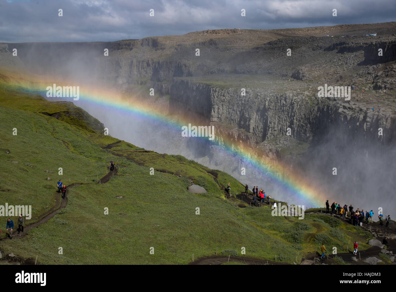 Dettifoss cascata con arcobaleno in Islanda Foto Stock