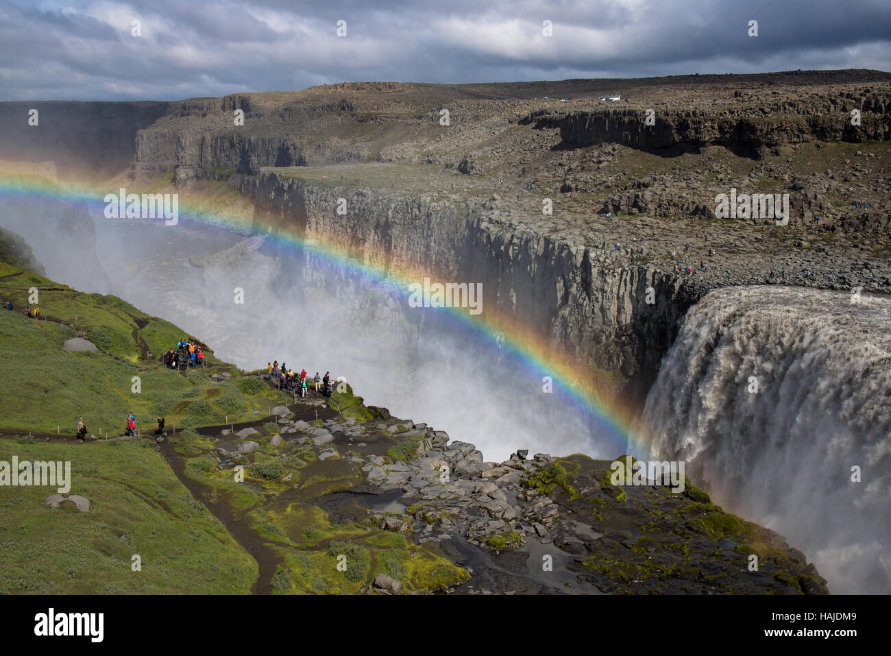 Dettifoss cascata con arcobaleno in Islanda Foto Stock