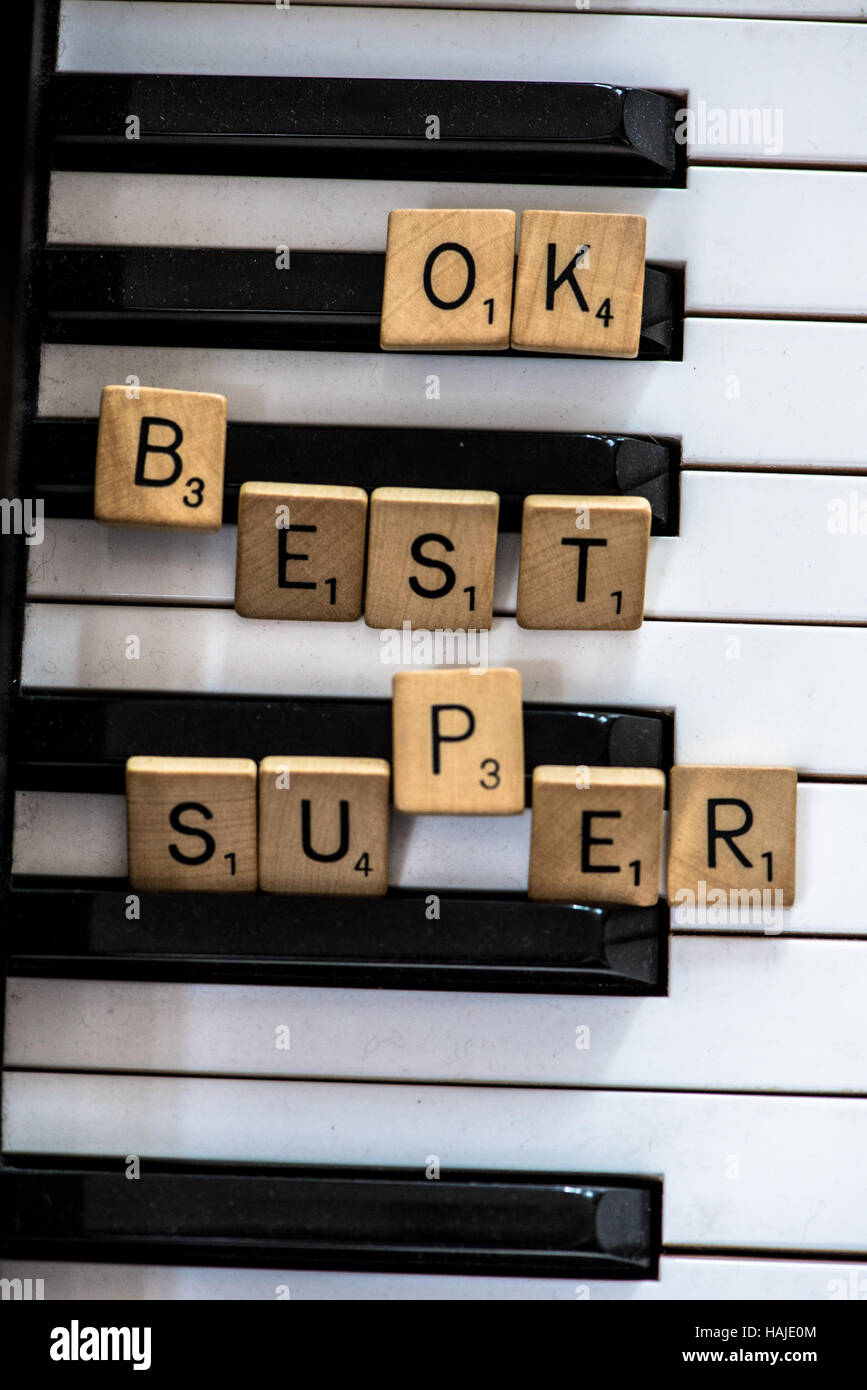 Parole positive a tasti di pianoforte Foto Stock