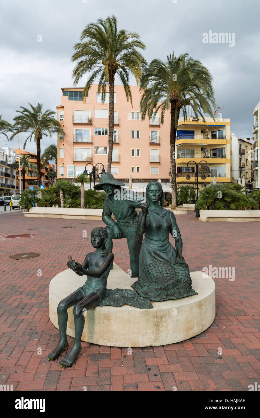 La pesca persone statue in Moraira, Provincia di Alicante, Spagna. Foto Stock
