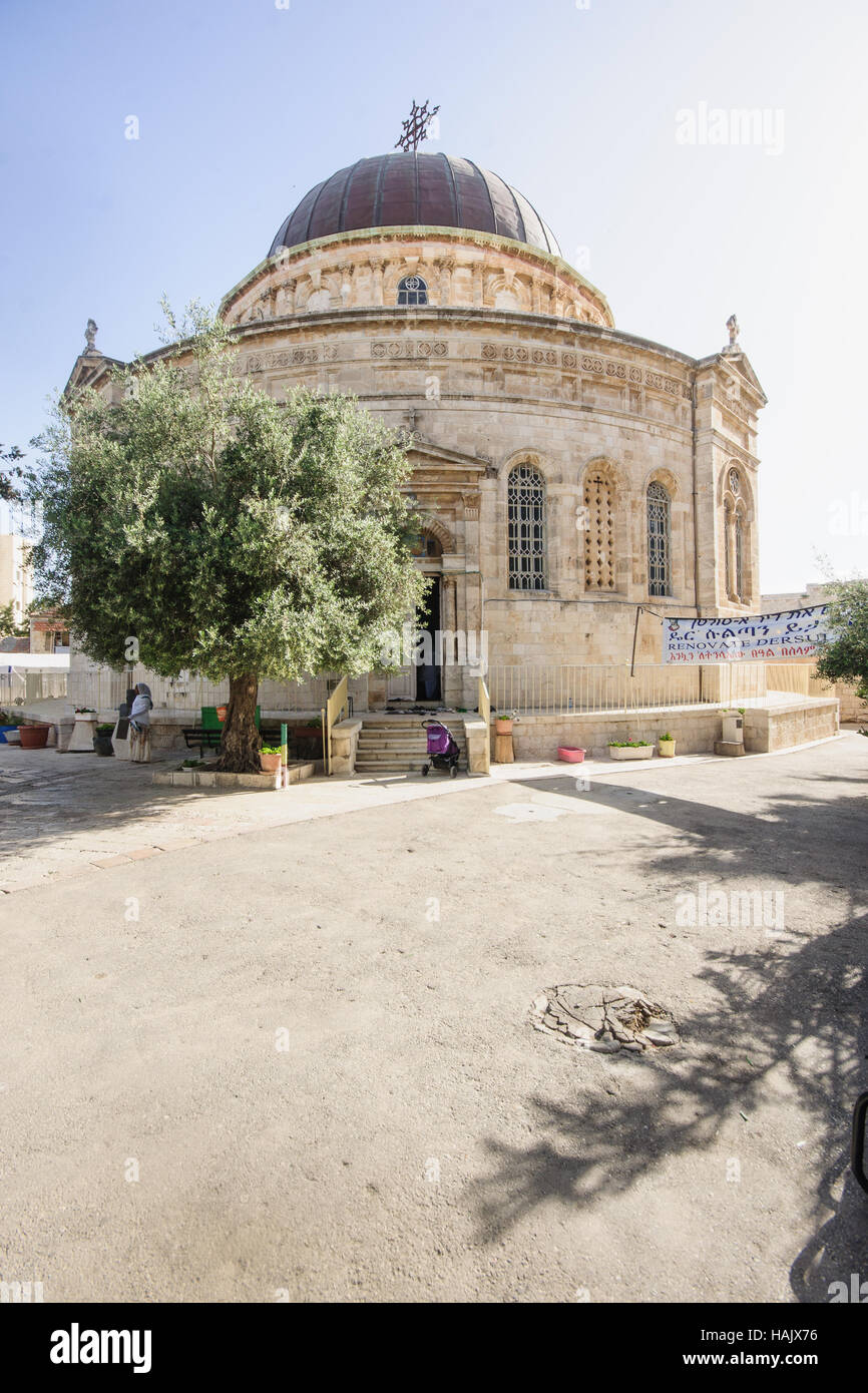 Gerusalemme, Israele - 19 Aprile 2014: La Chiesa etiopica in Etiopia Street a Gerusalemme, Israele. Essa appartiene alla chiesa ortodossa etiope Tewahedo Foto Stock
