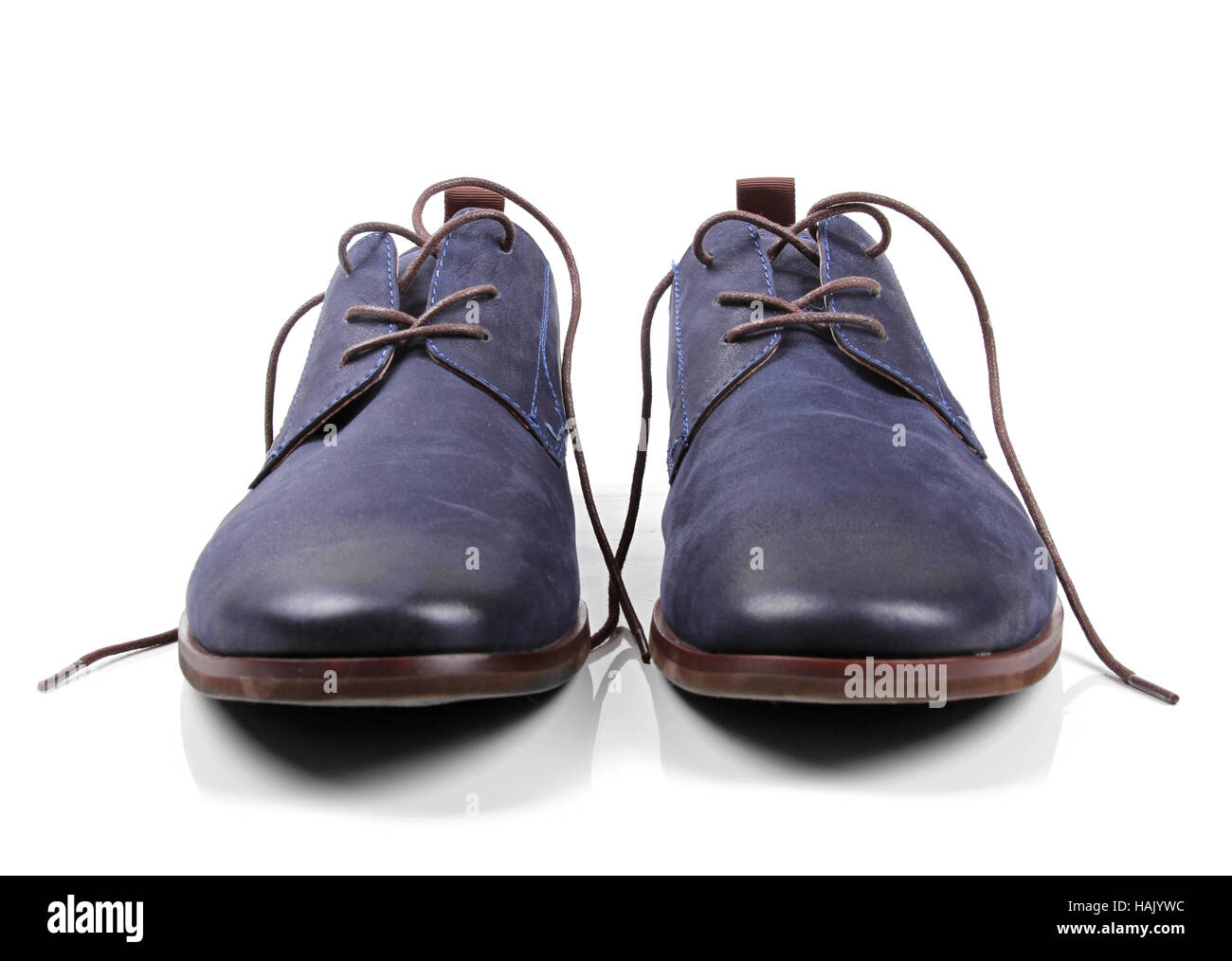 Pelle blu scarpe uomo isolato su bianco Foto Stock