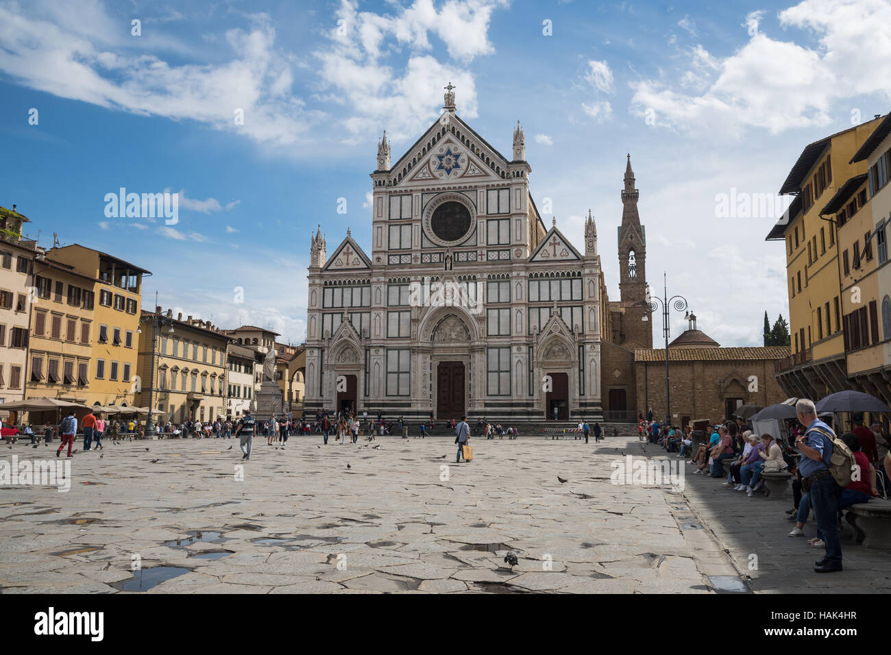 La Basilica di Santa Croce principale chiesa francescana di Firenze sulla Piazza di Santa Croce, Italia Foto Stock