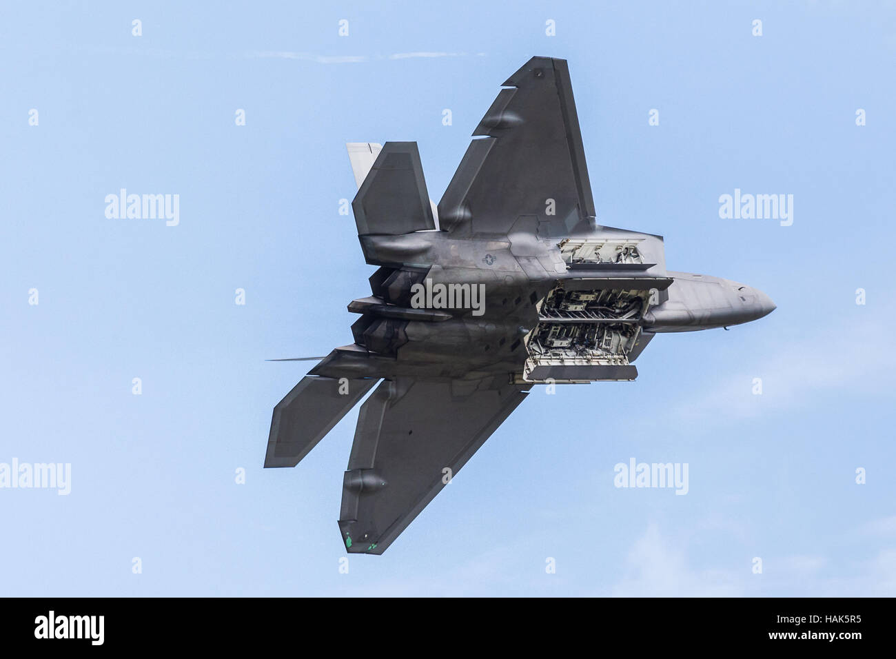 F Raptor apre le sue armi baia al 2016 Royal International Air Tattoo di Fairford RAF. Foto Stock