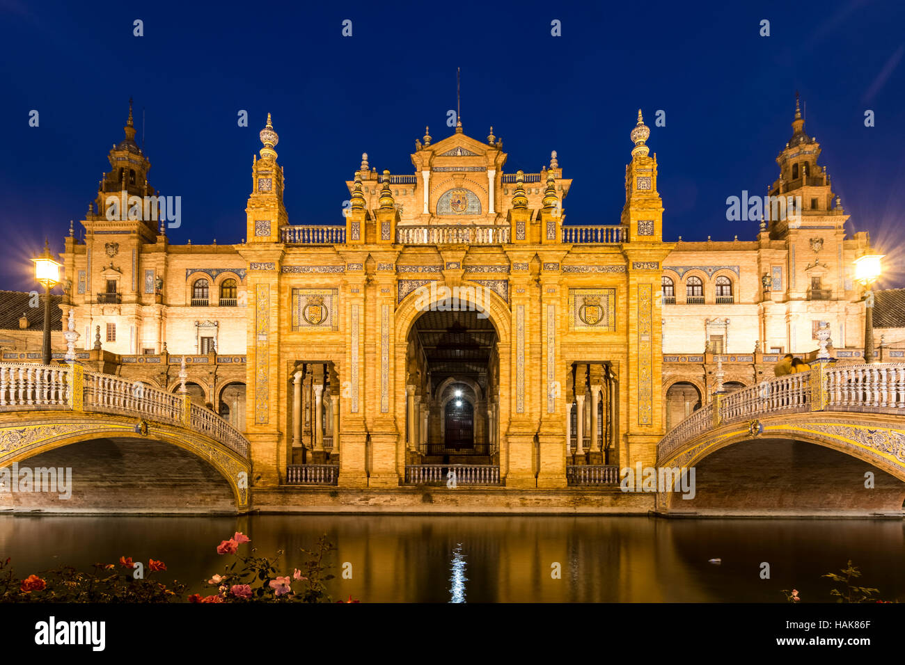 Plaza de Espana-Piazza Spagna Siviglia Andalusia, l'Europa. Ponte tradizionale dettaglio Foto Stock