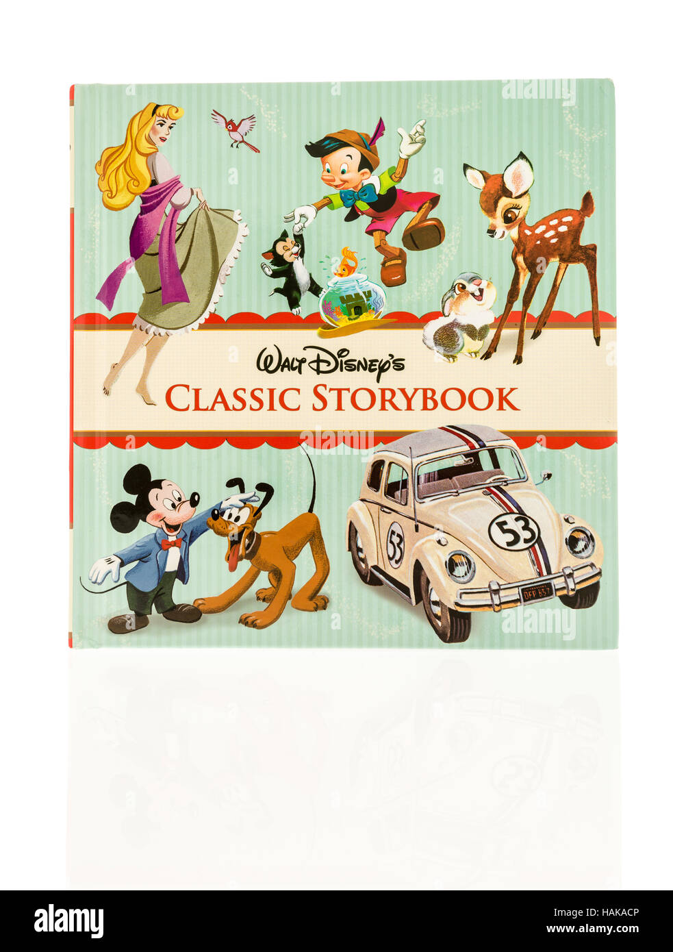 Winneconne, WI - 30 Novembre 2016: Walt Disney classic storybook containgin storie dei classici personaggi Disney isolato su un background. Foto Stock