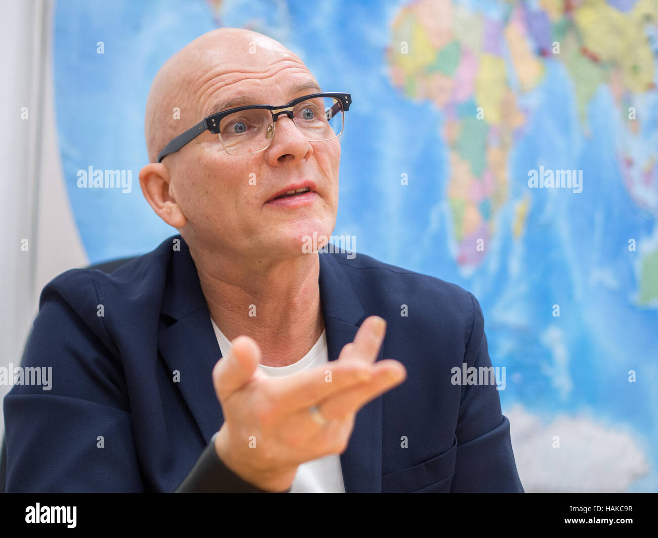 Saint Petersburg, Russia - 23 novembre 2016. Kjell Anders Nordstrom è un economista svedese, lo scrittore e oratore pubblico durante la sua lezione in Saint-Pet Foto Stock