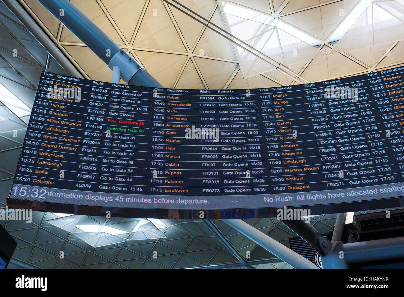 Scheda di partenza presso l'Aeroporto di London Stansted di Londra, Regno Unito Foto Stock