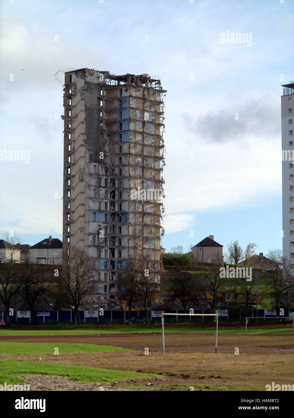 Demolizione di Glasgow blocchi a torre alta appartamenti o grattacieli Foto Stock