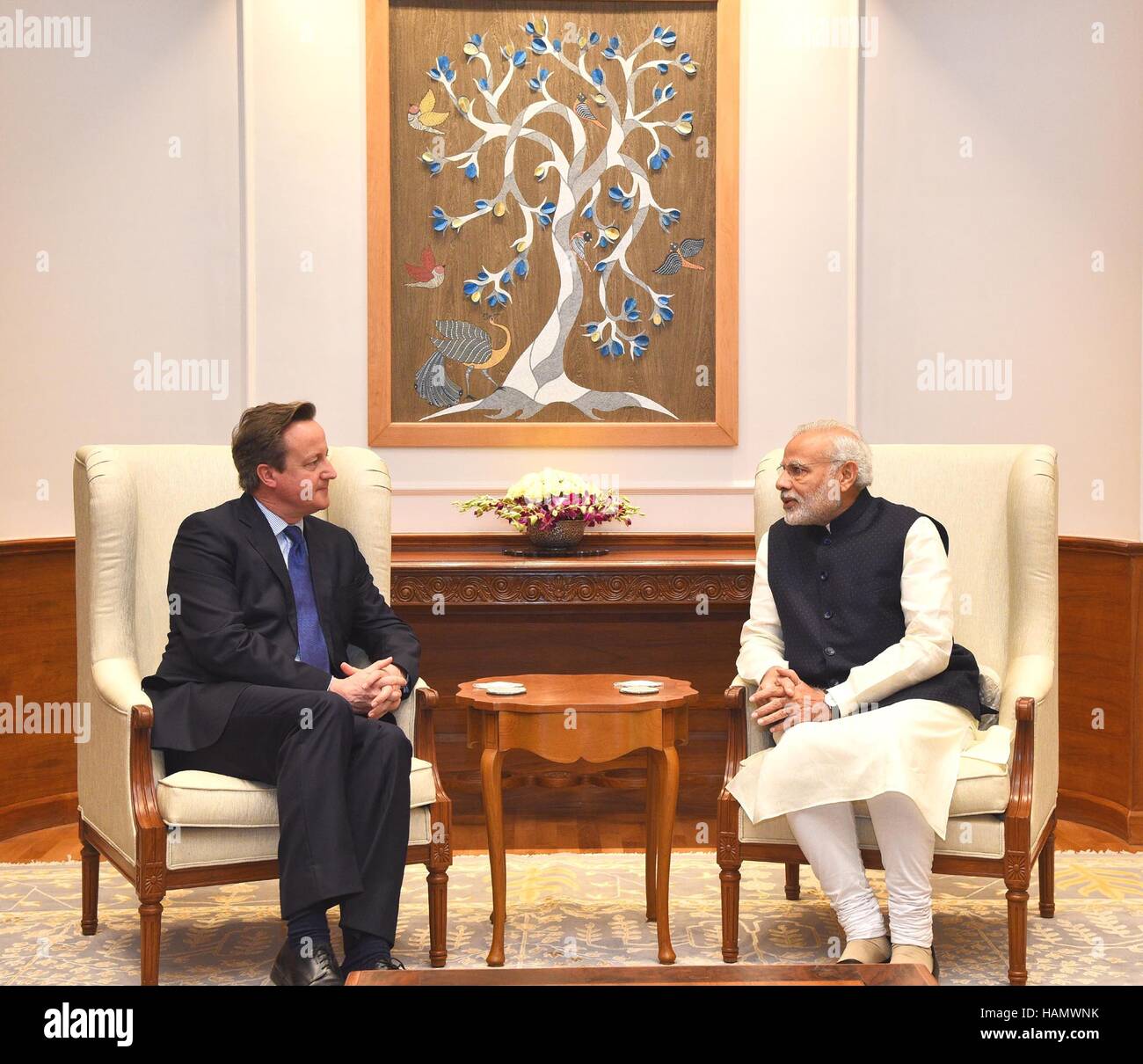 New Delhi, India. 02Dec, 2016. Primo Ministro indiano Narendra modi si incontra con l'ex primo ministro britannico David Cameron Dicembre 2, 2016 a New Delhi, India. Credito: Planetpix/Alamy Live News Foto Stock