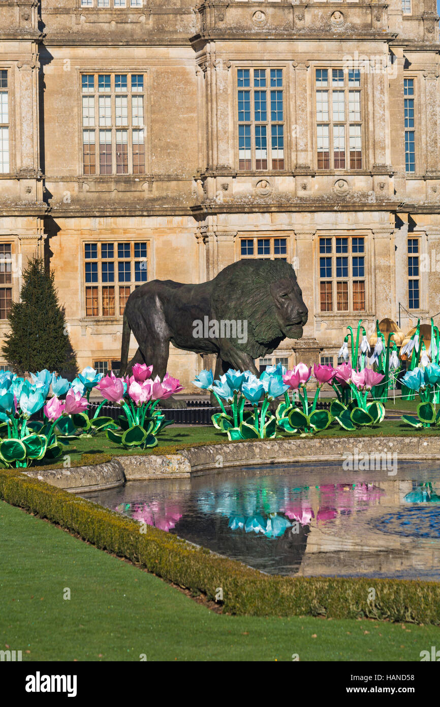 Festa di Natale della luce a Longleat per celebrare il Safari Park il cinquantesimo anniversario con il tema di Beatrix Potter. Longleat House e giardini Foto Stock