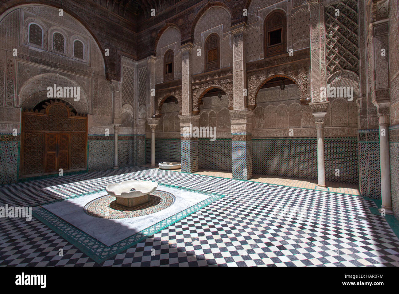 All'interno del Al-Attarine Madrasa. Fez, in Marocco. Foto Stock