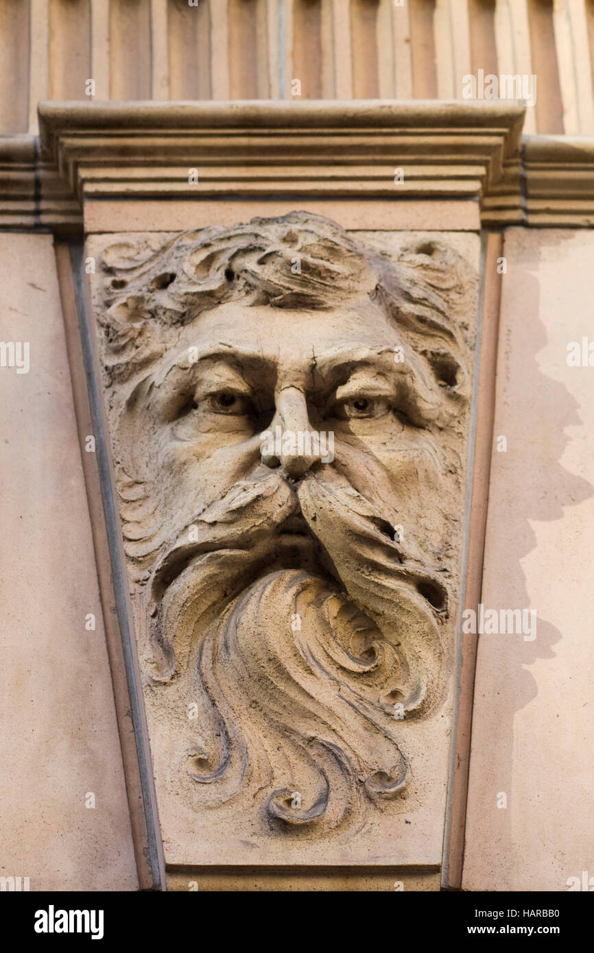 Volto di Zeus stone carving Foto Stock