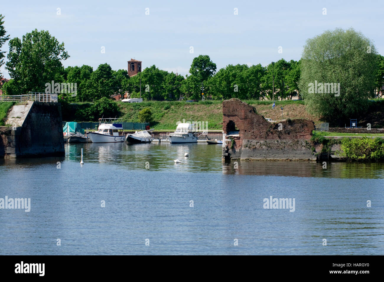 L'Italia, Lombardia, Mantova, Lago Inferiore Lago, Porto Catena Harbour  Foto stock - Alamy