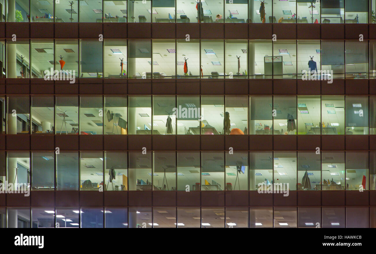 Bratislava - Uffici di notte Foto Stock