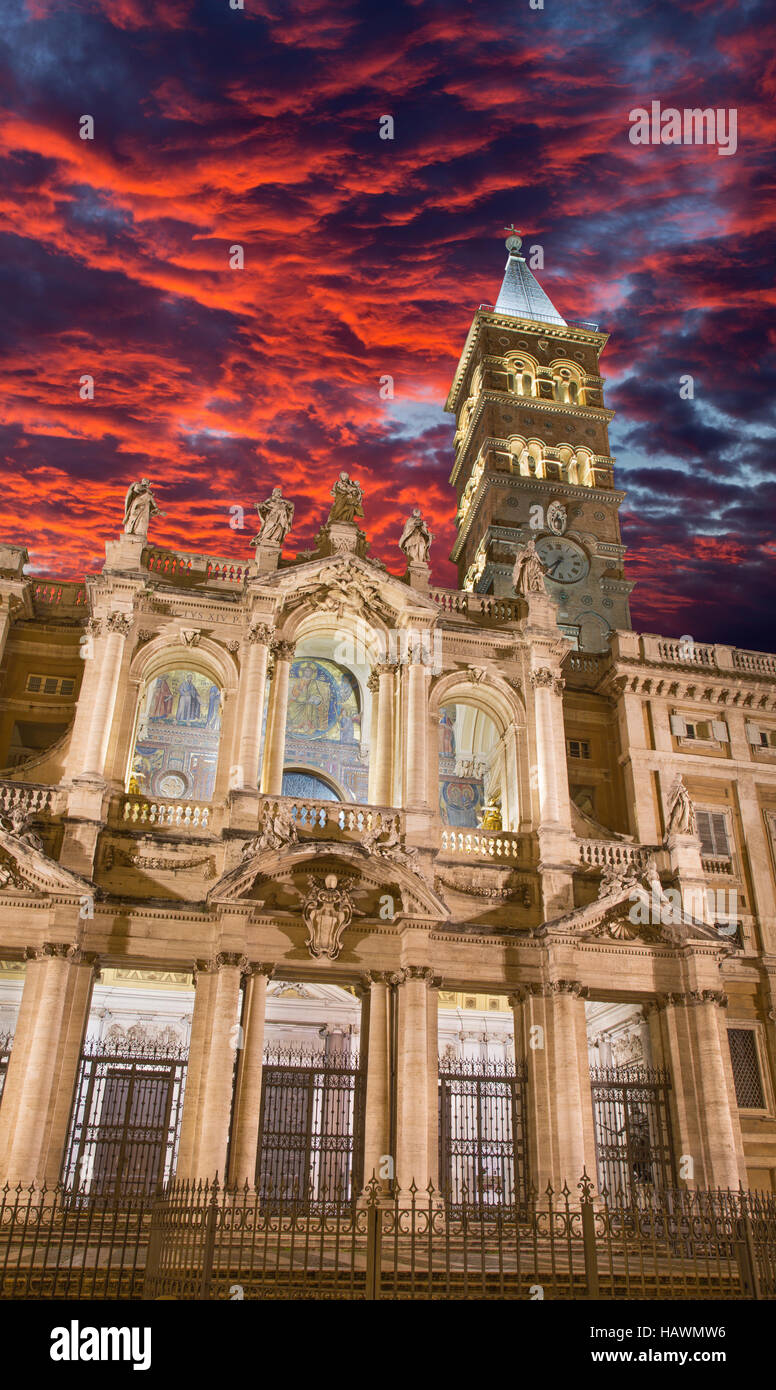 Roma - Basilica di Santa Maria Maggiore al crepuscolo Foto Stock