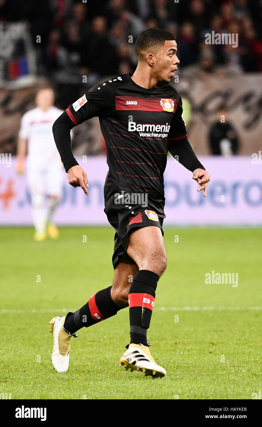 BayArena Leverkusen Germania 18.11.2016, 1° Bundesliga calcio stagione 2016/17 Giornata11, Bayer 04 Leverkusen vs. RB Leipzig ---- Benjamin Henrichs (LV) Foto Stock