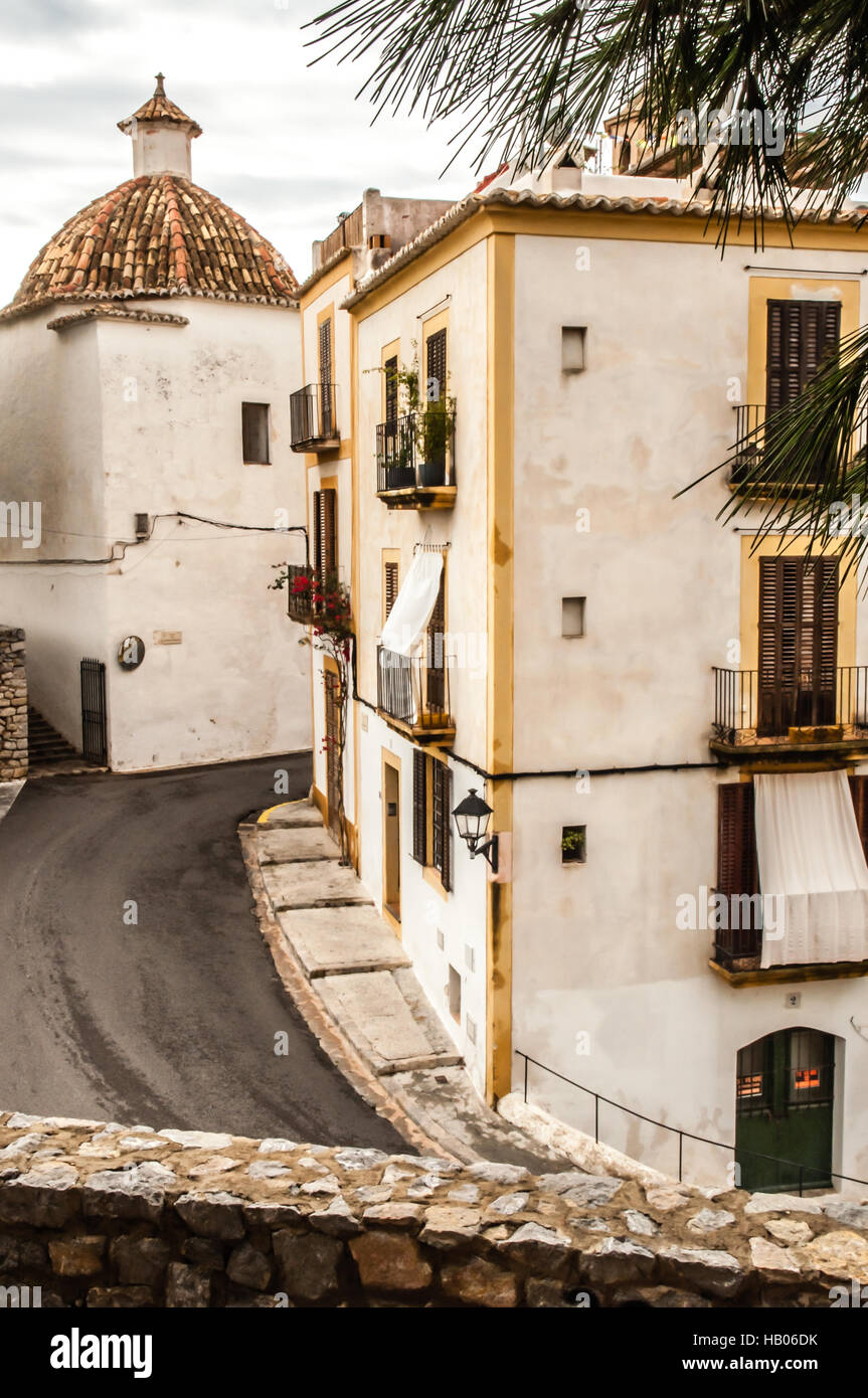 Le strade della Città Vecchia di Ibiza Foto Stock