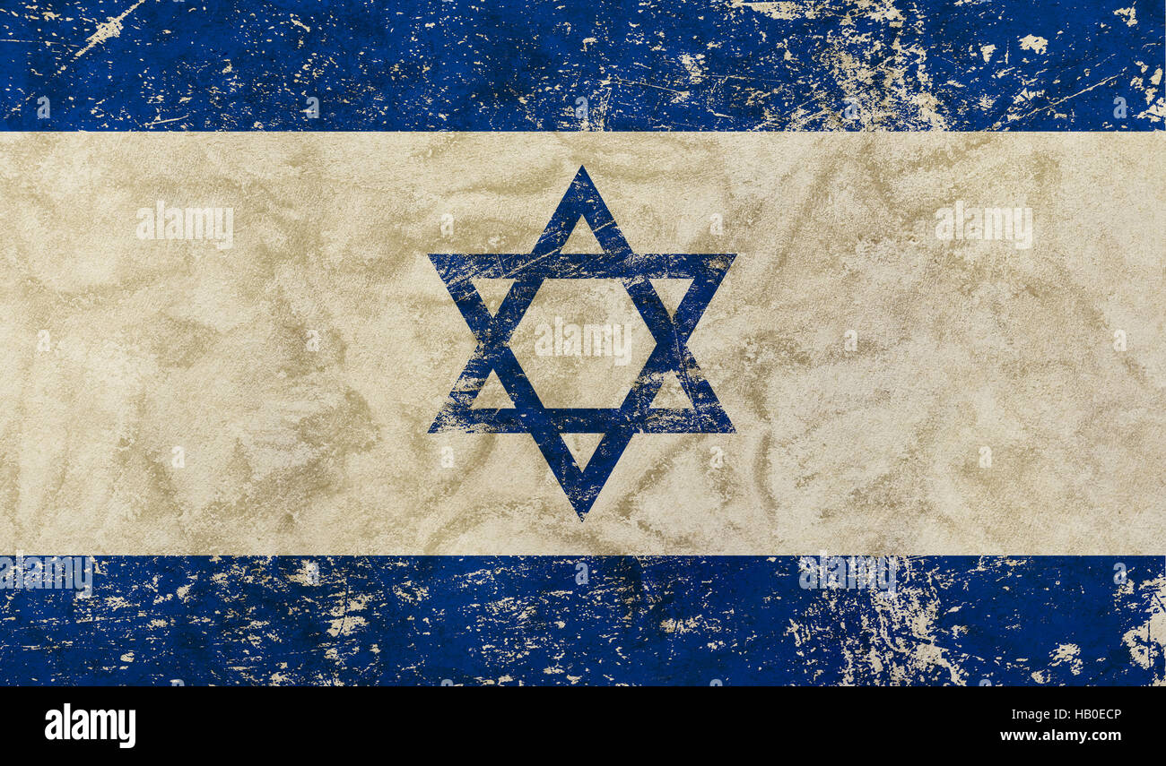 Il vecchio grunge sporco vintage sbiadito shabby distressed bandiera di Israele di sfondo bianco con Blue Star di Giuda (Magen David) Foto Stock