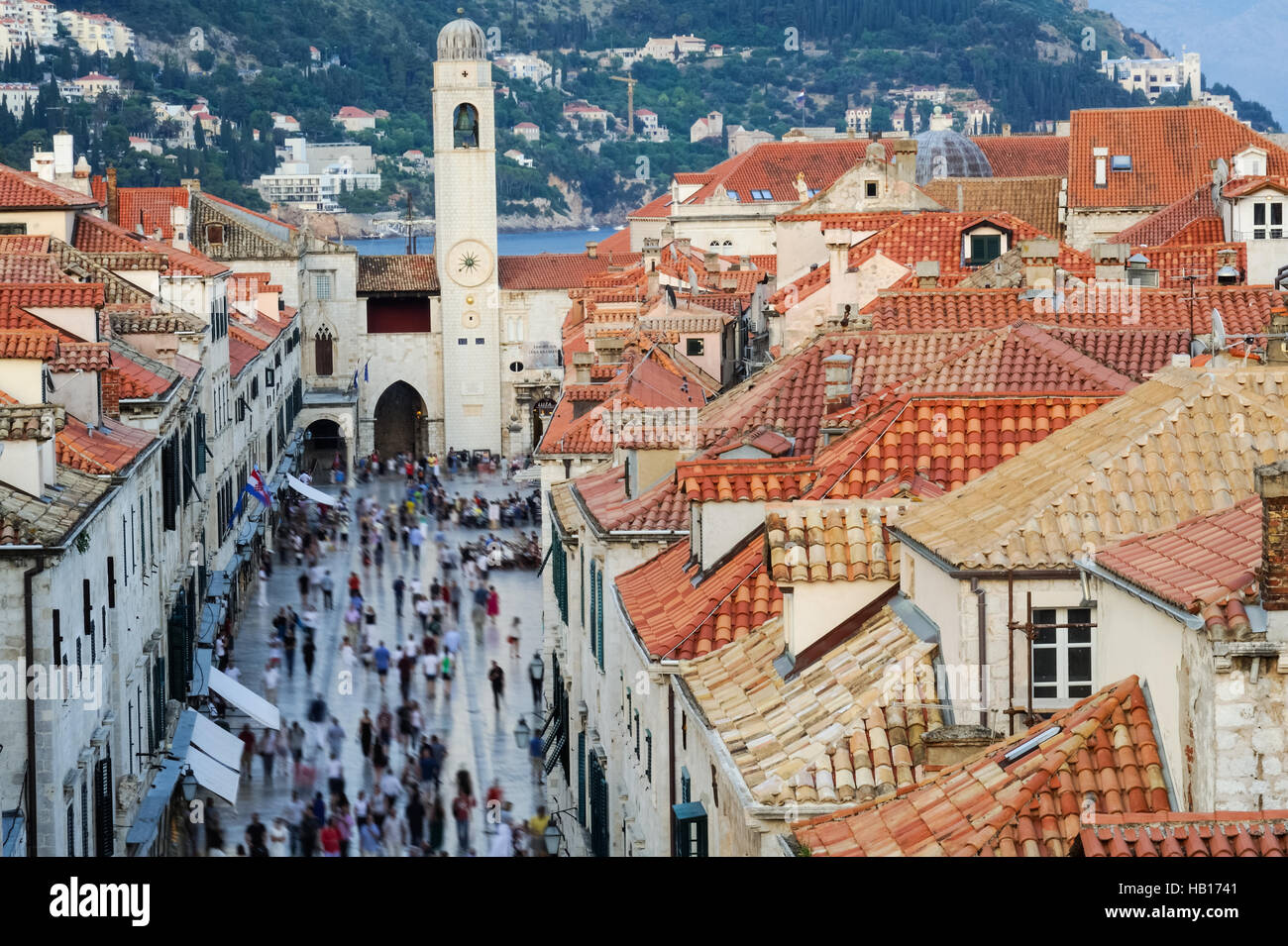 Il Stradun Dubrovnik con tourist Foto Stock