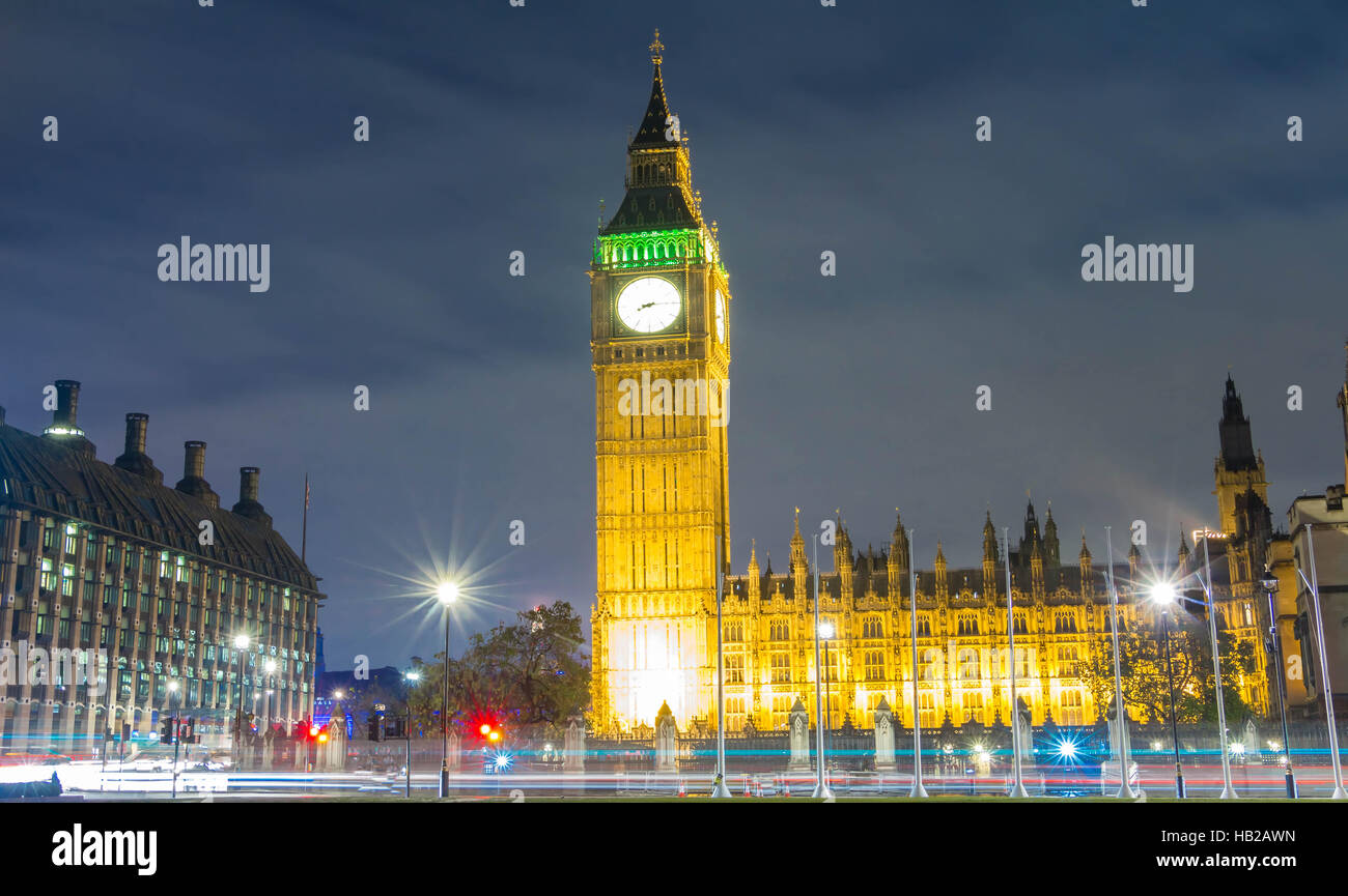Il Big Ben è una icona culturale britannico, la torre è uno dei più importanti simboli del Regno Unito. Foto Stock