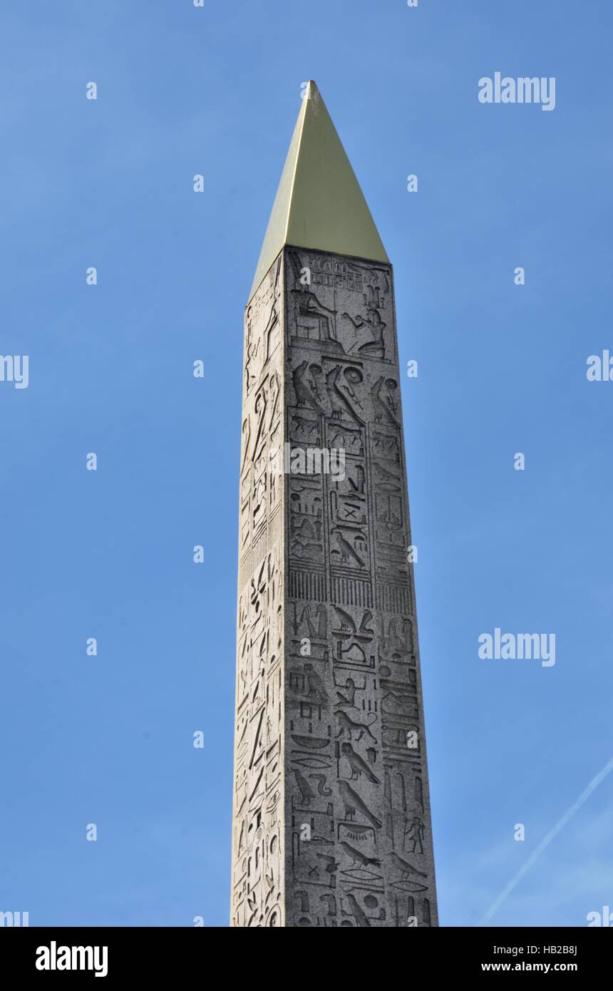 Ago a place de la Concorde Foto Stock