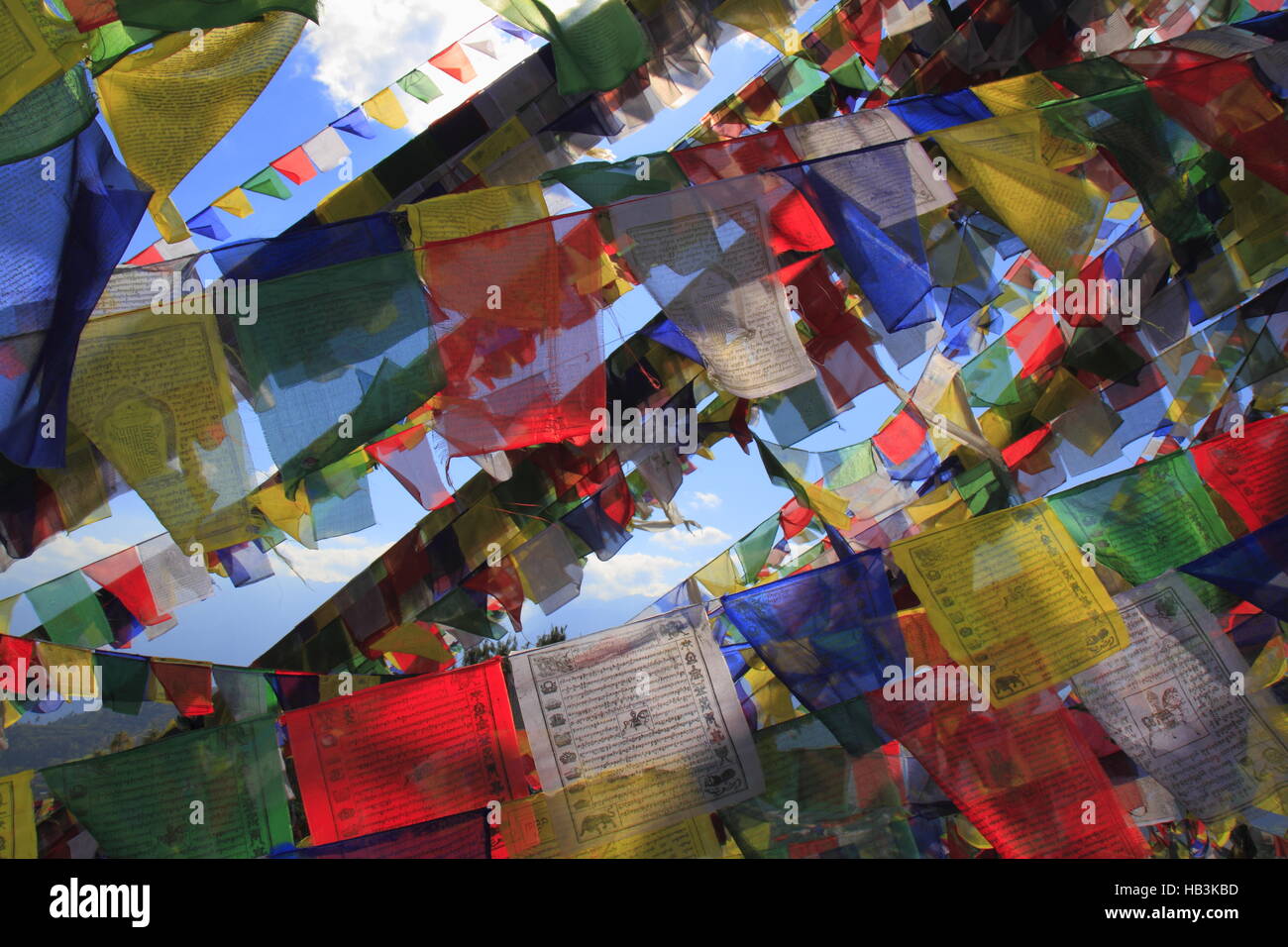 Colorati bandiere di preghiera Foto Stock