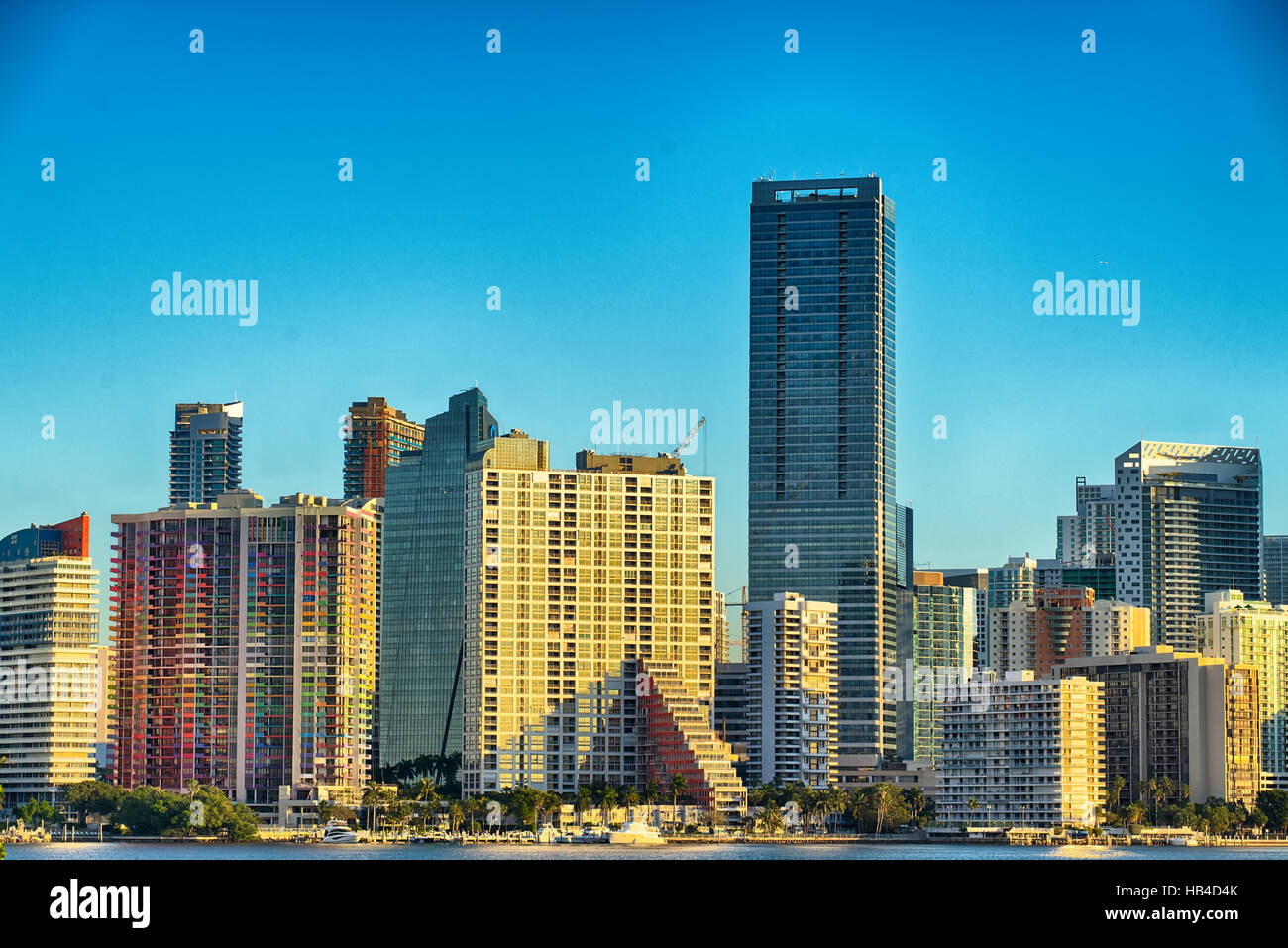 Miami Florida skyline della città mattina con cielo blu Foto Stock