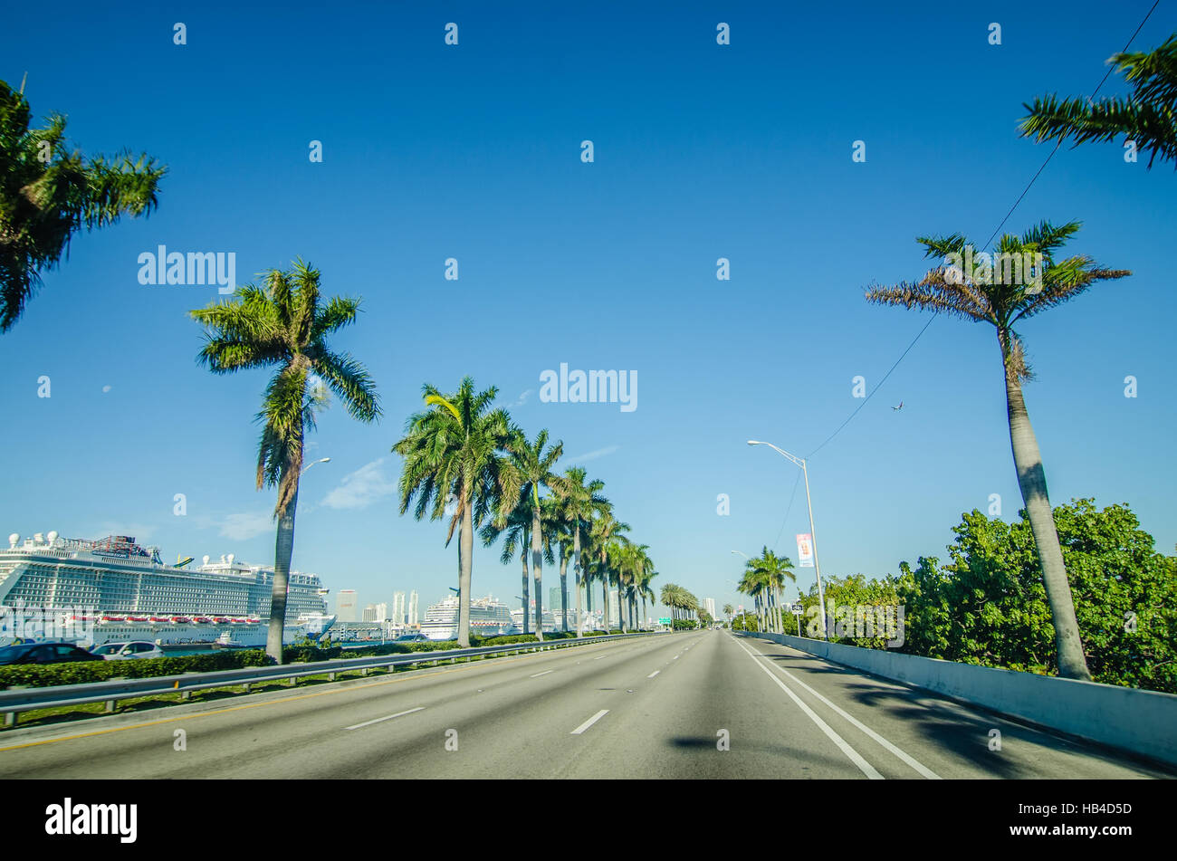 Miami Florida skyline della città e strade Foto Stock