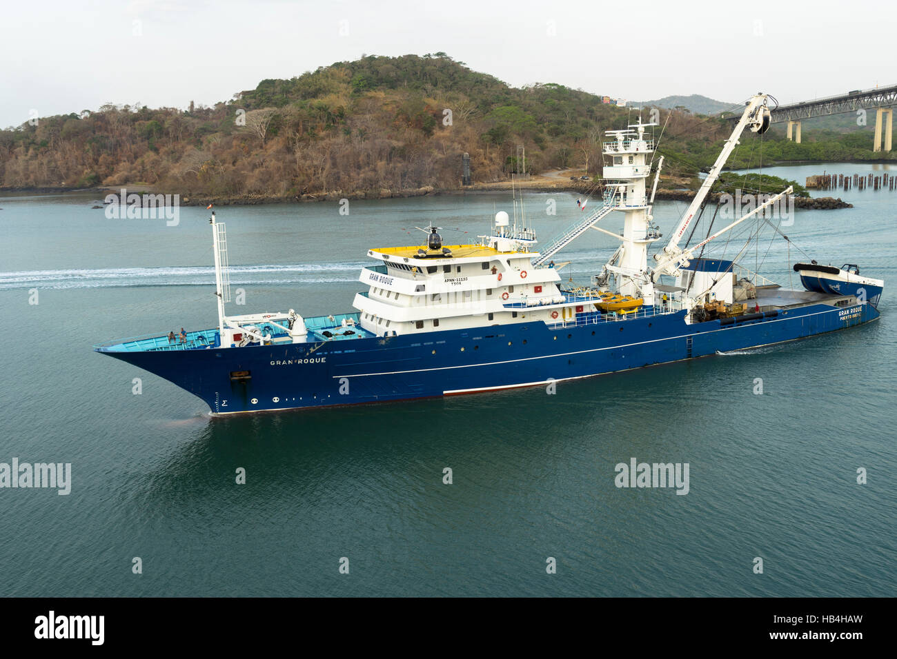 GRAN ROQUE Peschereccio al di ancoraggio nel Canale di Panama 2016 Foto Stock