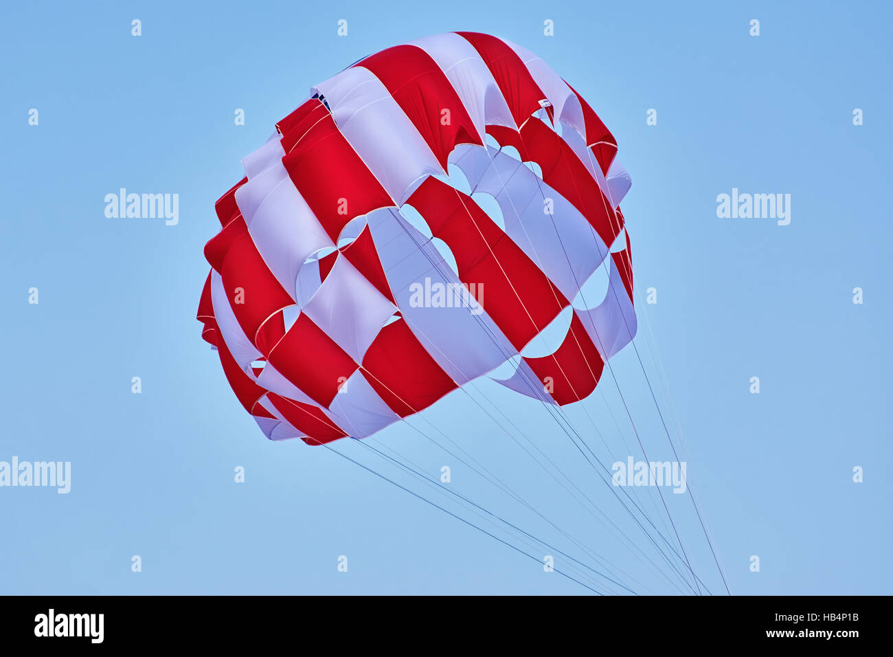 La tettoia di un paracadute Foto Stock