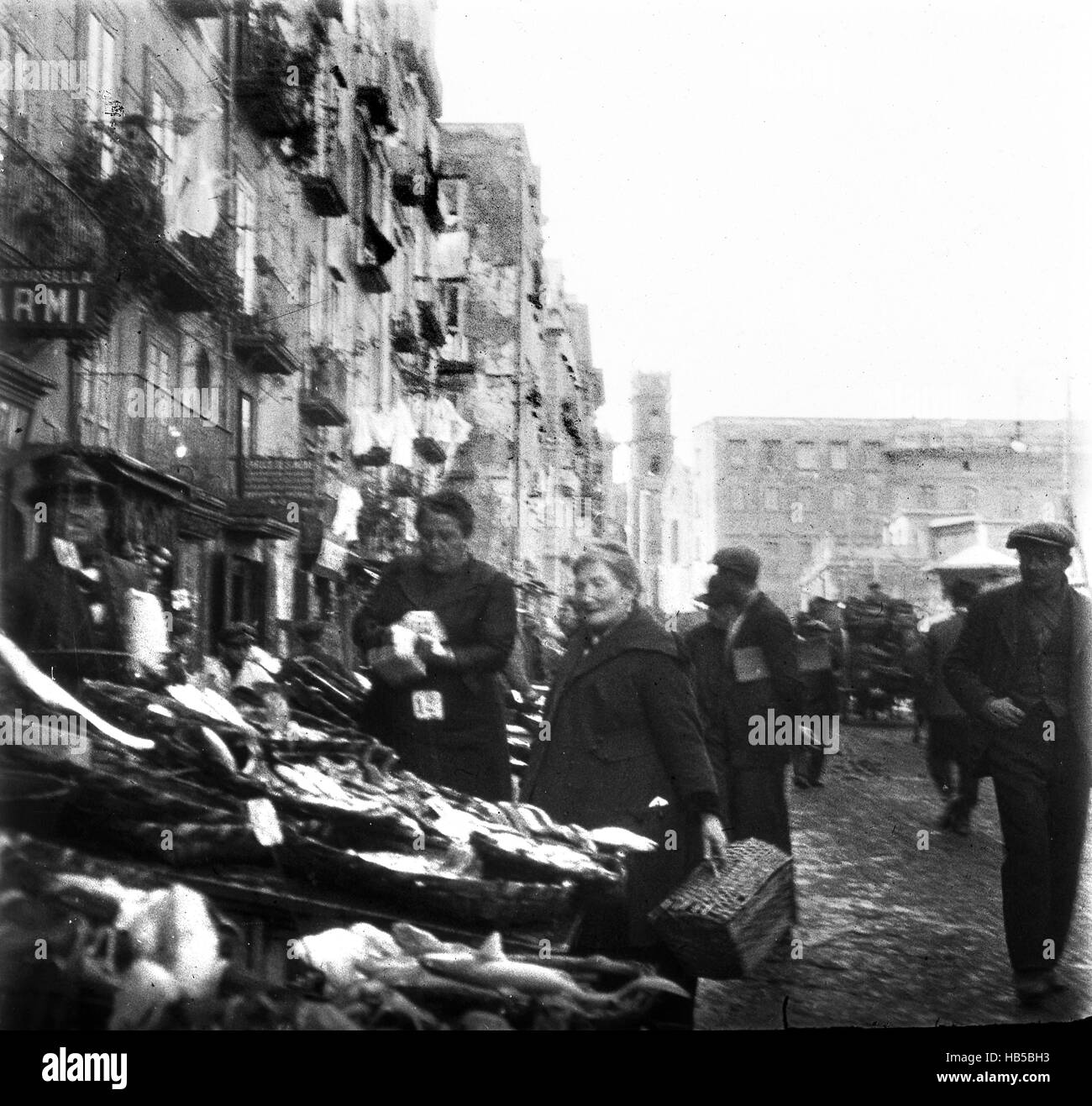 Napoli mercato del pesce in Italia 1910 Foto Stock