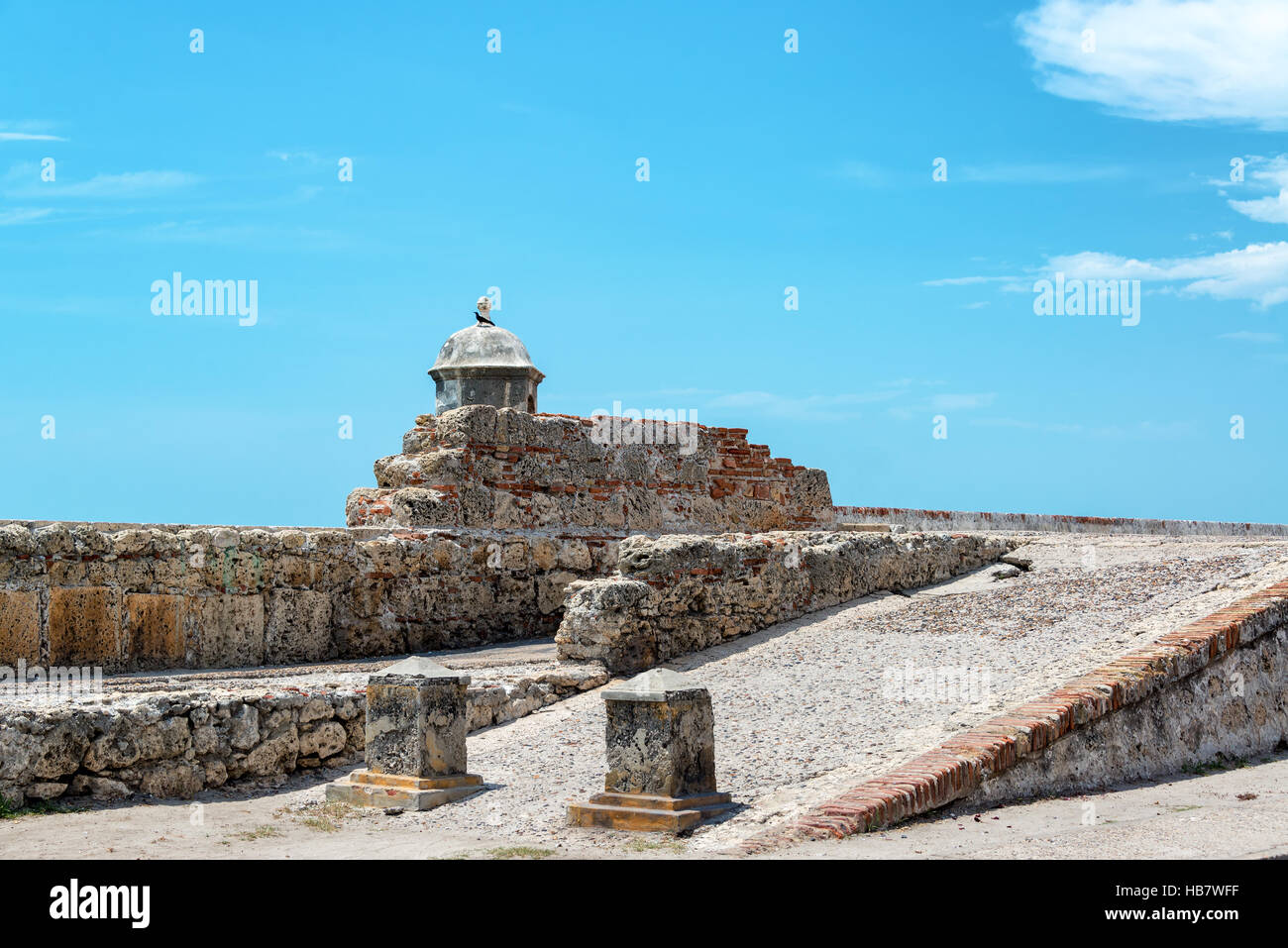Mura difensive che circondano il vecchio centro coloniale di Cartagena, Colombia Foto Stock