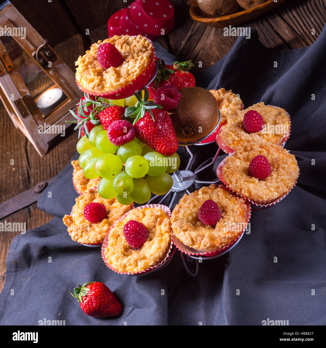 Cheesecake muffin con lampone Foto Stock
