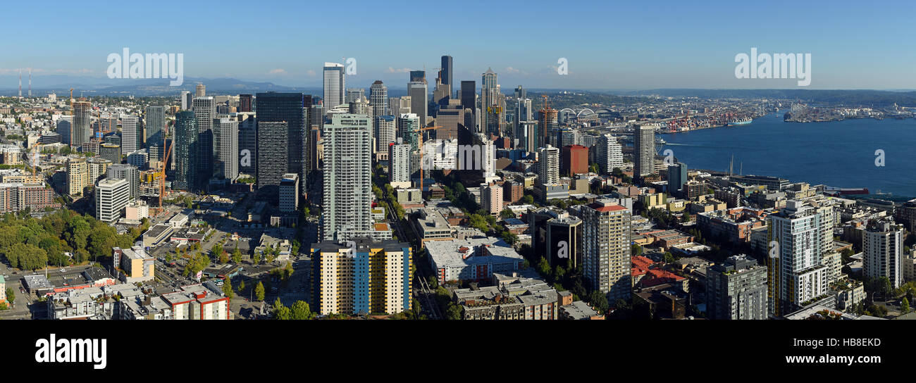 Skyline, visto da Space Needle tower, Seattle, Washington, Stati Uniti d'America Foto Stock