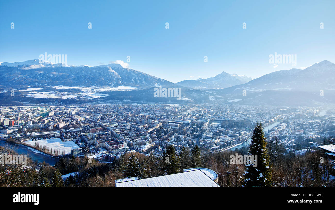 Vista di Innsbruck, Alpi in inverno, Inn, Valle Inn, Innsbruck, in Tirolo, Austria Foto Stock