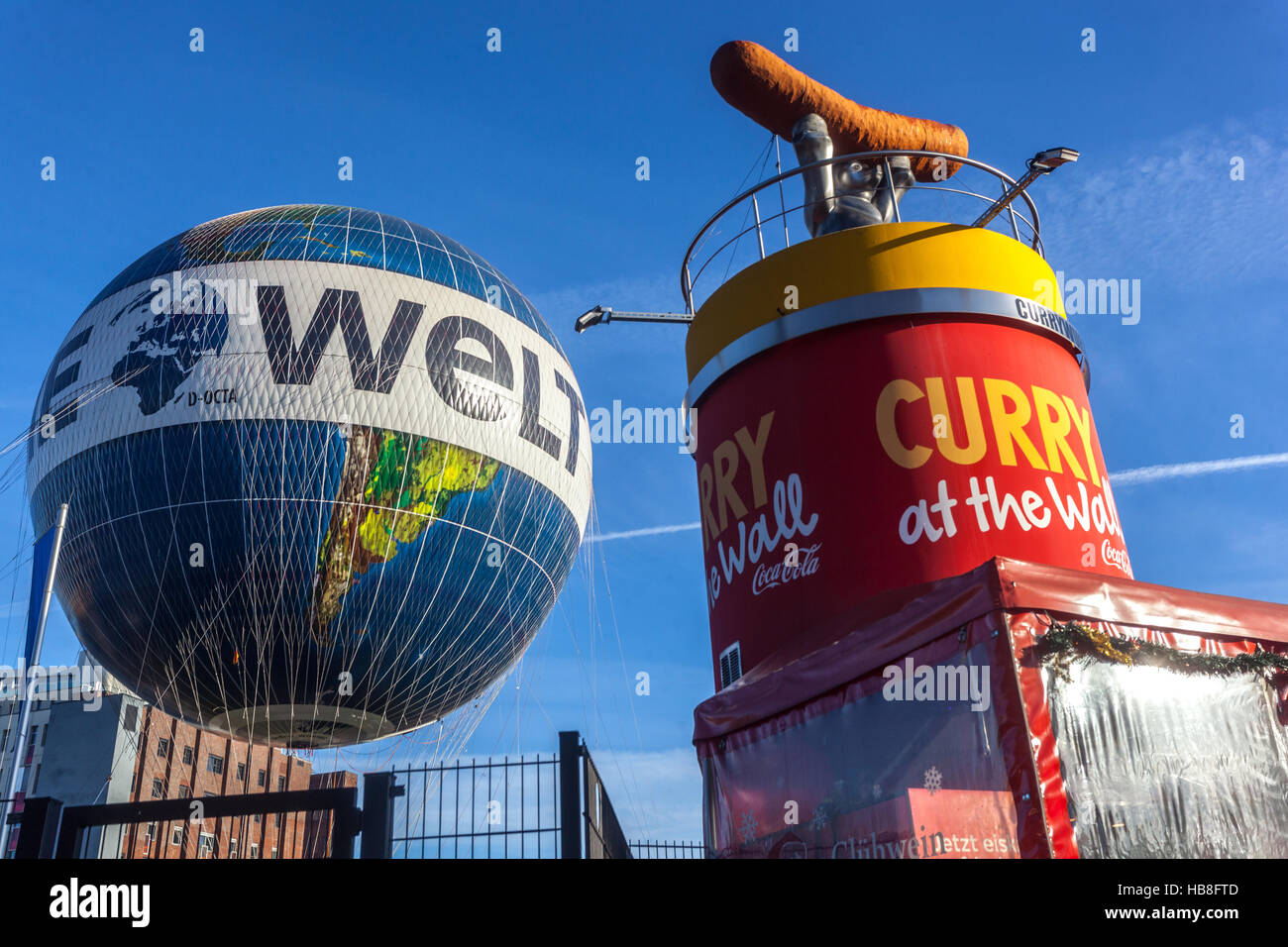 Berlin Curry wurst fast food at the Wall, Curry Wurst Berlino, Germania Foto Stock