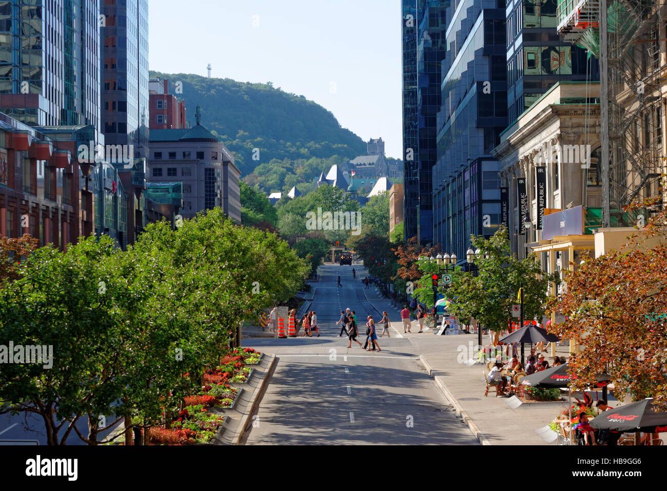 Ricerca di McGill Avenue nel centro cittadino di Montreal Foto Stock